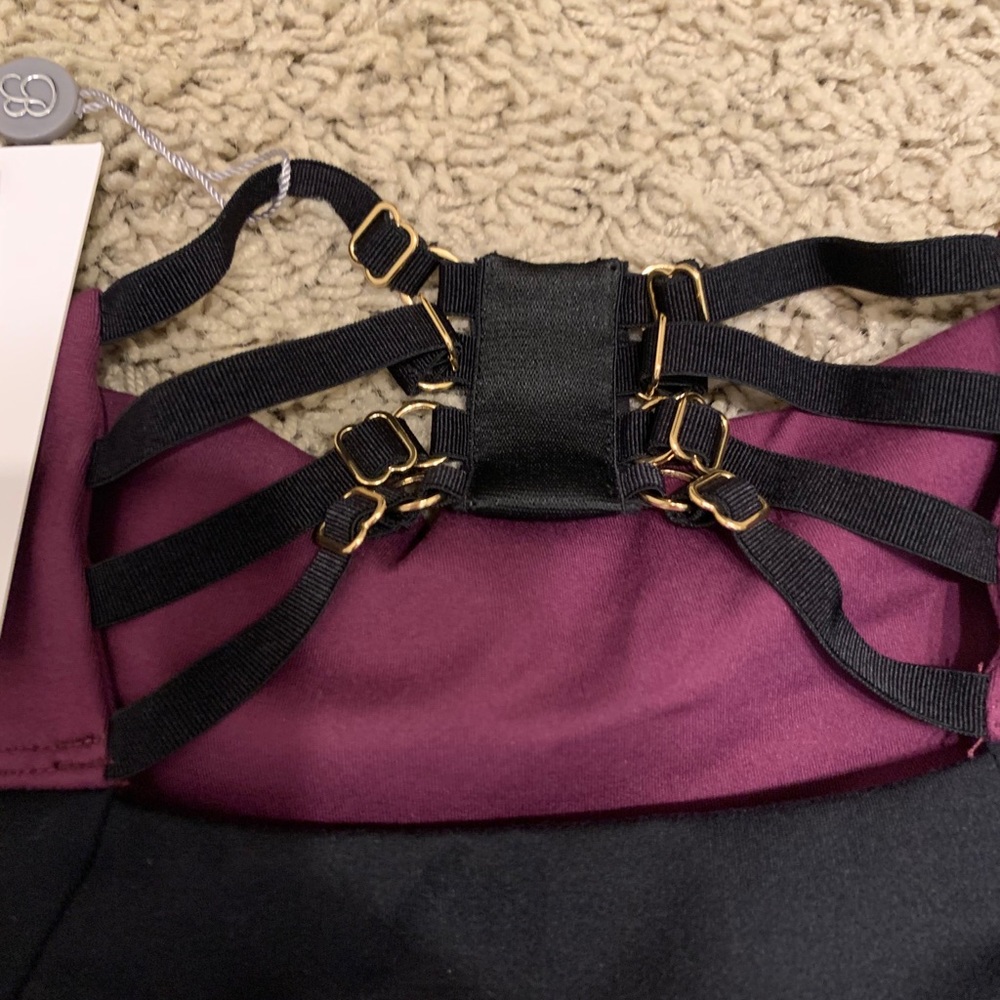 Bombshell Divine Leggings - Picture 9 of 12